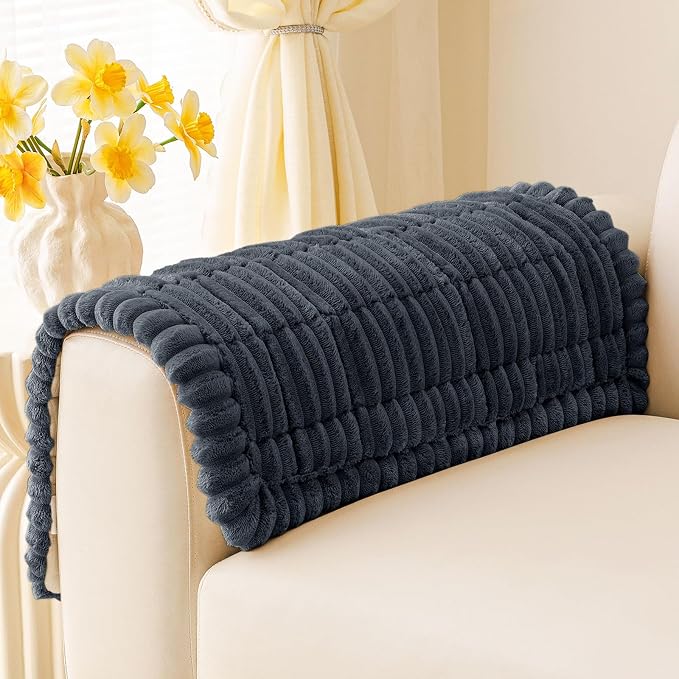 Couch Cover for Dogs, Washable Non Slip Plush Flannel Sofa Protector | Thick by hyha