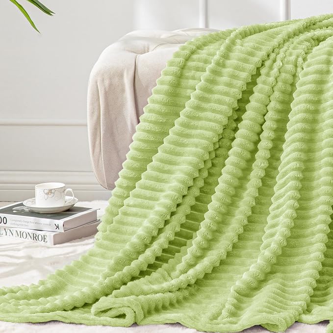 BEDELITE Ribbed Jacquard Cream Lime Fleece Twin Blanket - Image 7