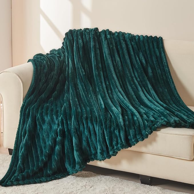 NEWCOSPLAY Fleece Ribbed Cozy Throw Blanket - Image 3