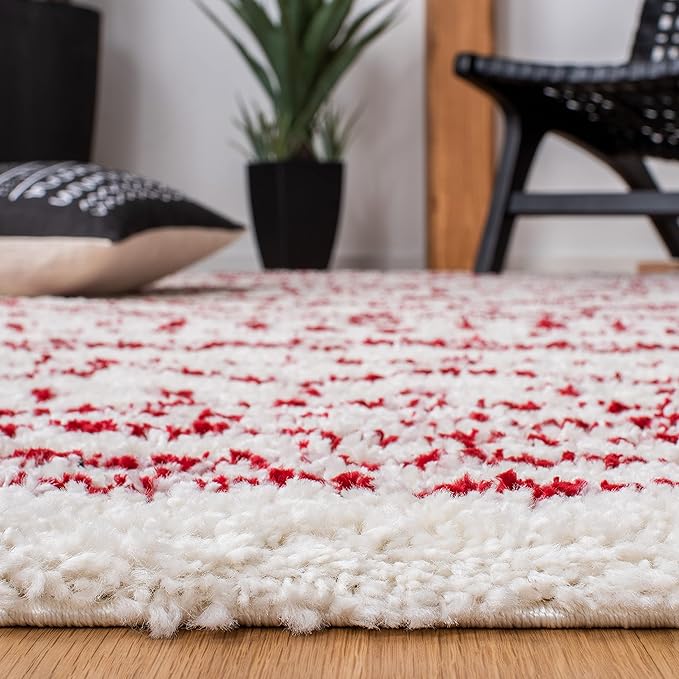 SAFAVIEH Arizona Shag Collection Accent Rug - 3'2" x 5', Ivory & Red, Moroccan Design, Non-Shedding & Easy Care, 1.6-inch Thick Ideal for High Traffic Areas in Entryway, Living Room, Bedroom (ASG741P)