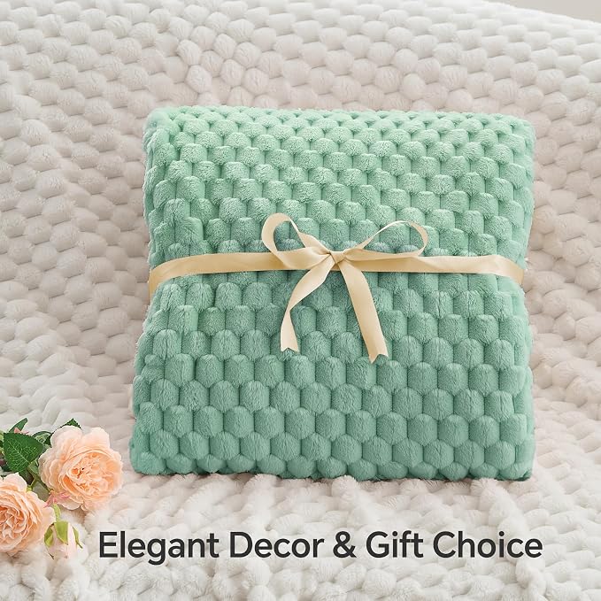 BEDELITE Mint Green Throw Blanket - Image 4