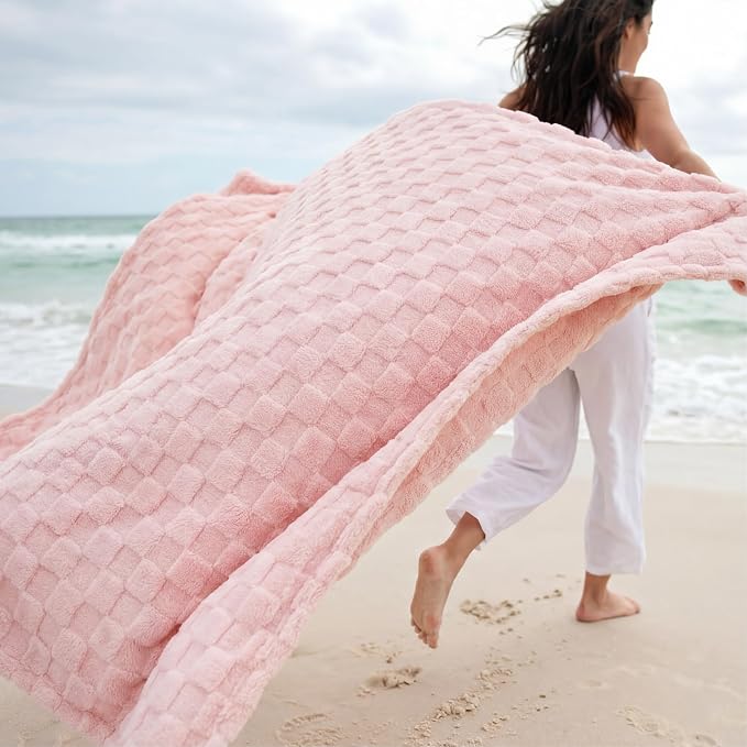 Bedsure GentleSoft Throw Blanket - Image 2
