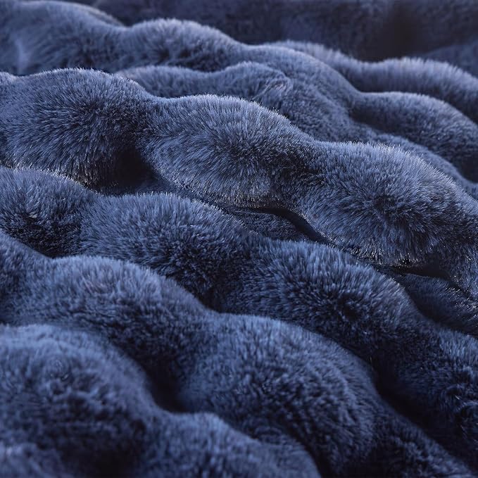BENVWE Fluffy Faux Fur Throw Blanket - Image 6
