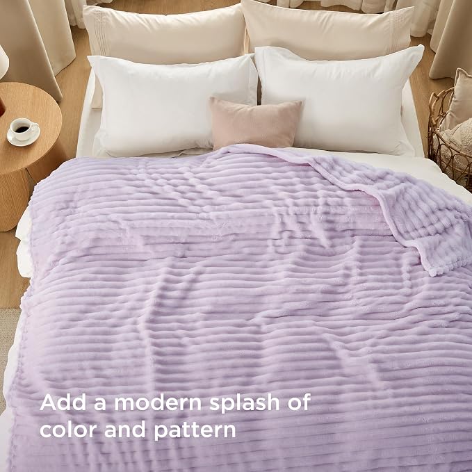 Bedsure Soft Full Size Fleece Blankets - Image 3