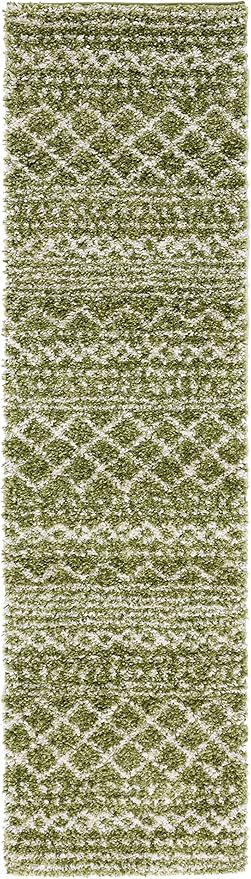SAFAVIEH Arizona Shag Collection Runner - 2'3" x 6', Green & Ivory, Moroccan Design, Non-Shedding & Easy Care, 1.6-inch Thick, Ideal for The Living Room, Dining, Bedroom (ASG741X)