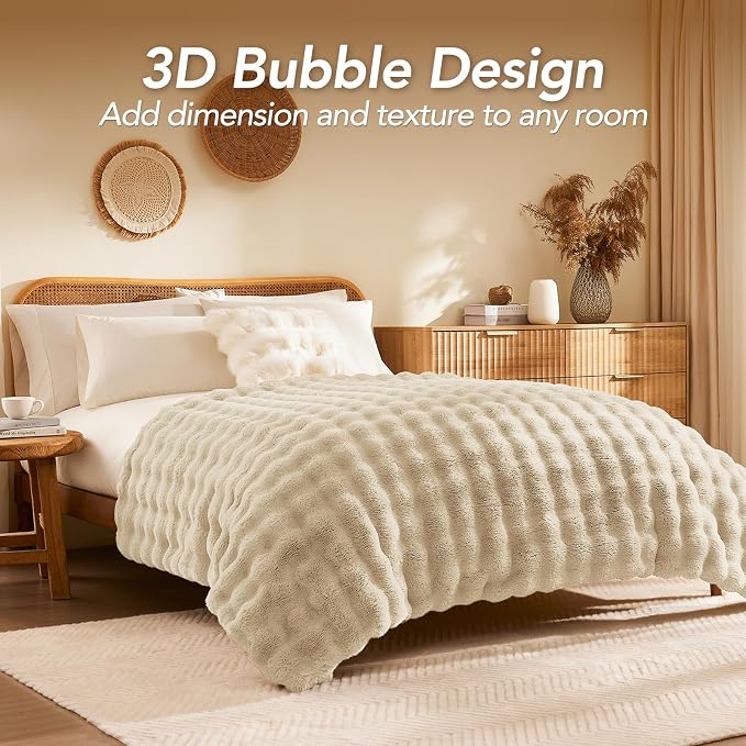 L'AGRATY Faux Rabbit Fur Throw Blanket - Image 2
