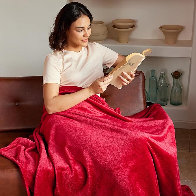 Exclusivo Mezcla Fleece Blanket Twin Size for Bed, Super Soft and Warm, All Season Use, Cozy, Plush, Lightweight, 60x80 Inches Red