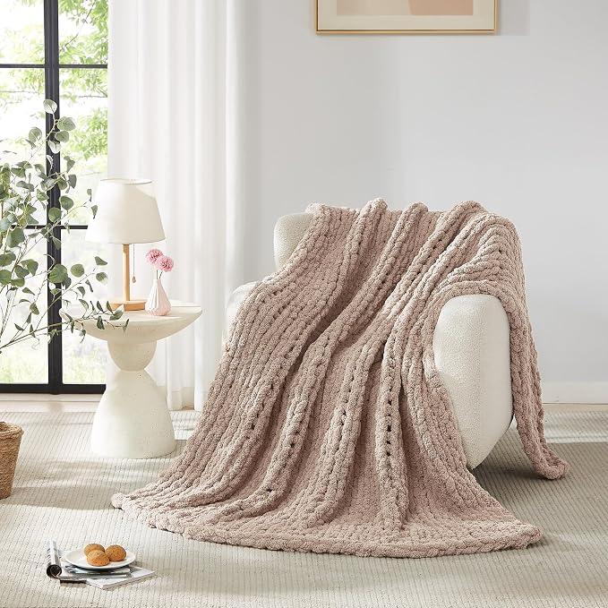 L'AGRATY Chunky Knit Throw Blanket - Image 4