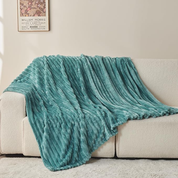 NEWCOSPLAY Fleece Ribbed Cozy Twin Blanket - Image 8