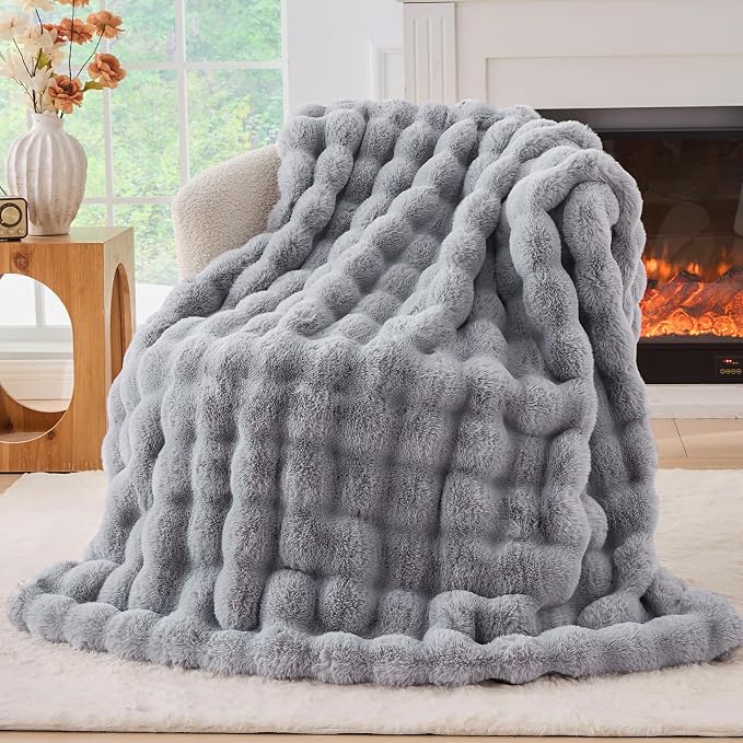 BENVWE Fluffy Faux Fur Throw Blanket by BENVWE