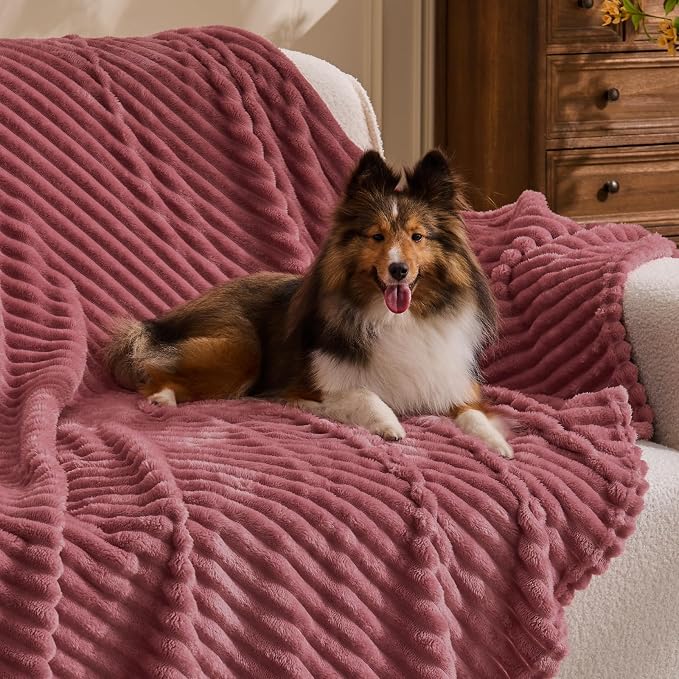 BEDELITE Ribbed Jacquard Brick Dust Fleece Twin Blanket - Image 3