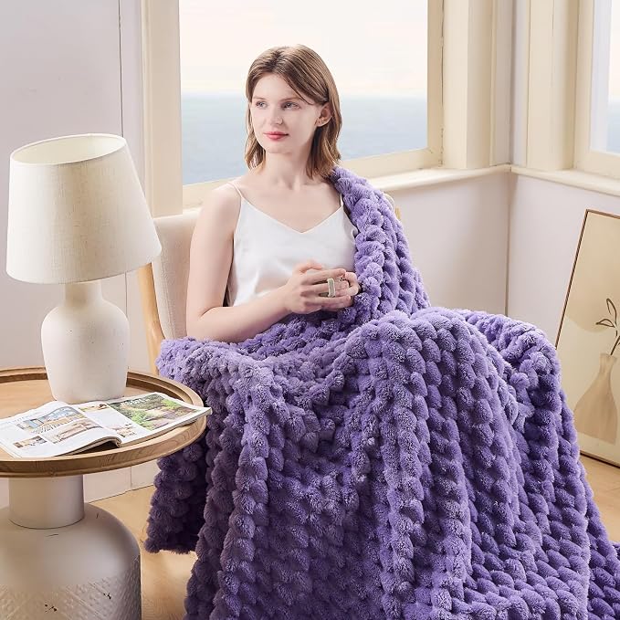 NEWCOSPLAY Fleece Clouds Cozy Twin Blanket - Image 2