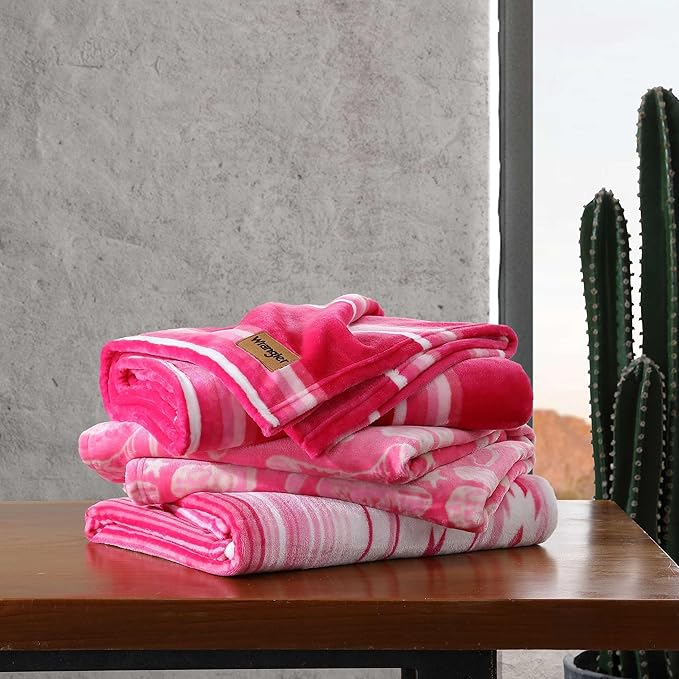 Wrangler - Plush Fleece Throw Blanket, Super Soft Bedding, Dorm Room Essentials - Image 3