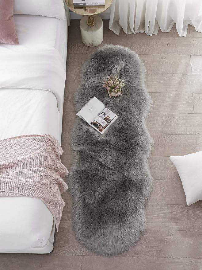 SERISSA 2x6 Fluffy Grey Faux Fur Area Rug - Image 2