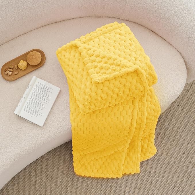 BEDELITE Light Yellow Twin Blanket - Image 7