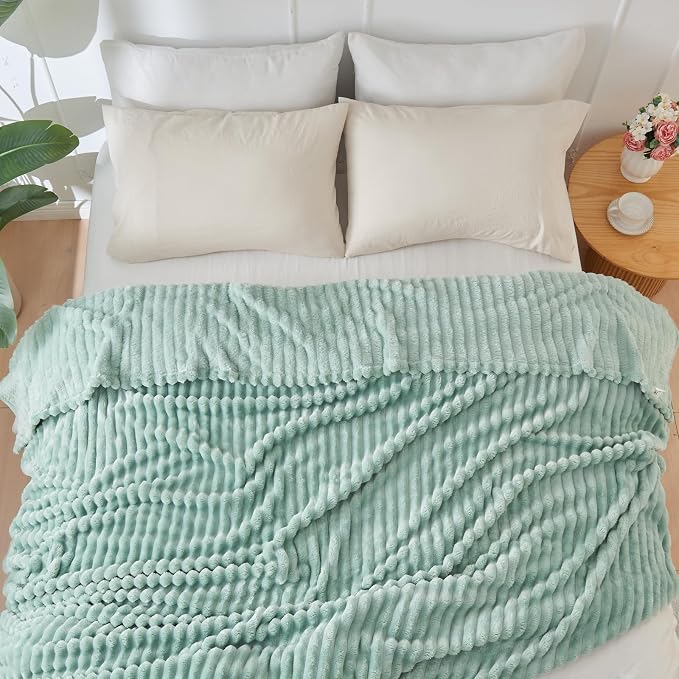 NEWCOSPLAY Fleece Ribbed Cozy Throw Blanket - Image 8