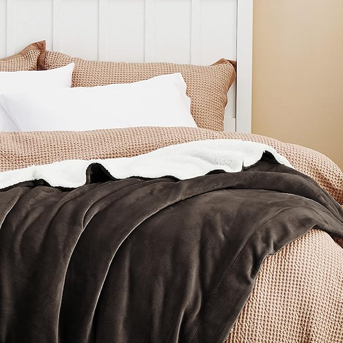 Bedsure GentleSoft Sherpa Fleece Throw Blanket for Couch - Thick and Warm Throw for Women and Men, Soft Fuzzy Plush Blanket for Winter, Brown, 50x60 Inches
