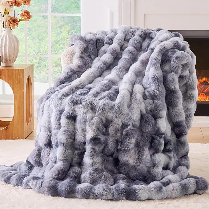 BENVWE Fluffy Faux Fur Throw Blanket by BENVWE