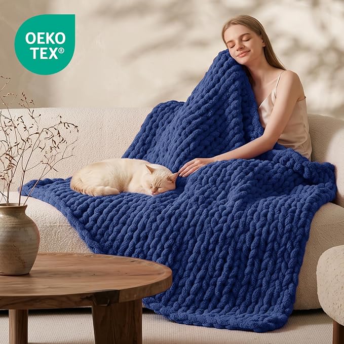 L'AGRATY Chunky Knit Throw Blanket - Image 2