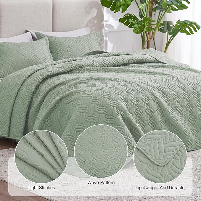 Love's cabin California King Size Quilt Bedding Set Sage Bedspread - Cal King Summer Lightweight Bedspread Comforter - Wave Pattern Coverlet for All Season - 3 Pieces (1 Quilt, 2 Pillow Shams)