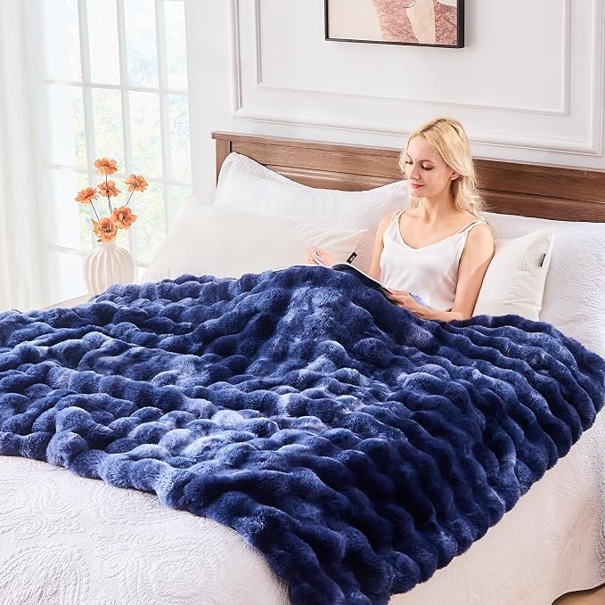 BENVWE Fluffy Faux Fur Throw Blanket - Image 7