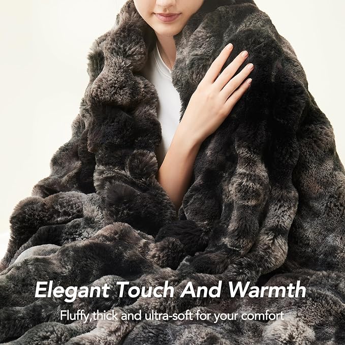 L'AGRATY Faux Rabbit Fur Throw Blanket - Image 6