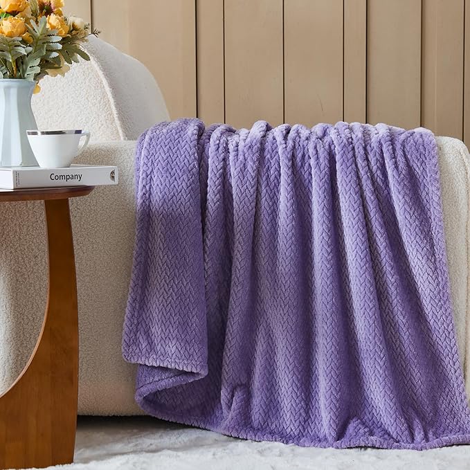 NEWCOSPLAY Super Soft King Blanket Lavender Premium Silky Flannel Fleece Leaves Pattern Lightweight Bed Blanket All Season Use (Lavender, King(90"x110"))
