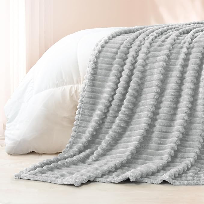 Exclusivo Mezcla Striped King Size Fleece Blanket - Image 6