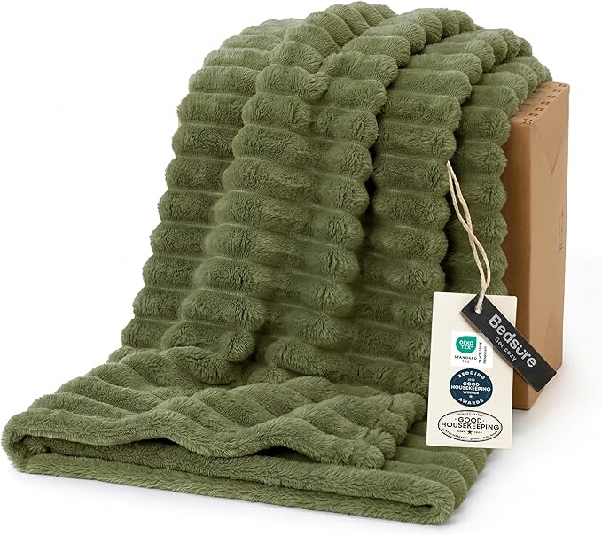 Bedsure Soft Twin XL Blanket for Bed Dorm Moss 66"x90" | Birthday Gifts for by Unknown