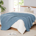 L'AGRATY Chunky Knit Throw Blanket by LAGRATY