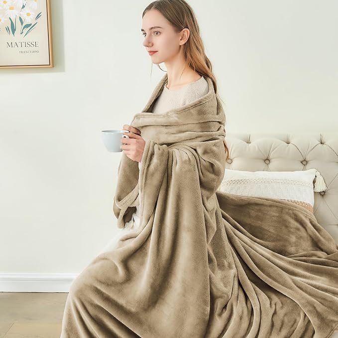 BEDELITE Fleece Blanket Soft Plush Throw - Image 4