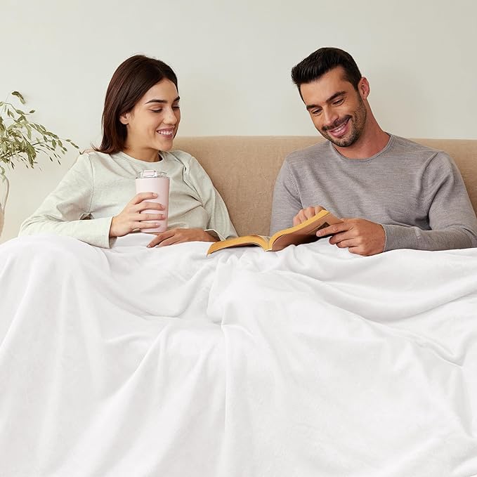 Exclusivo Mezcla Fleece Blanket Twin Size for Bed, Super Soft and Warm, All Season Use, Cozy, Plush, Lightweight, 60x80 Inches Pure White