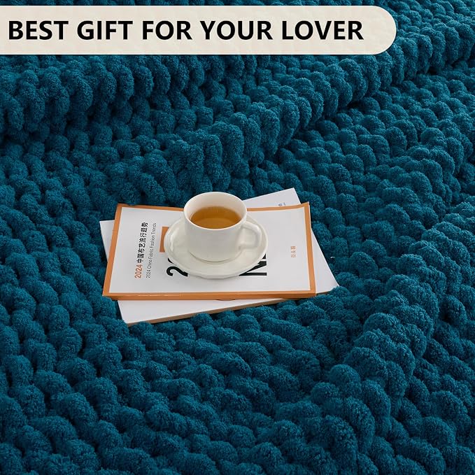 L'AGRATY Chunky Knit Throw Blanket - Image 7