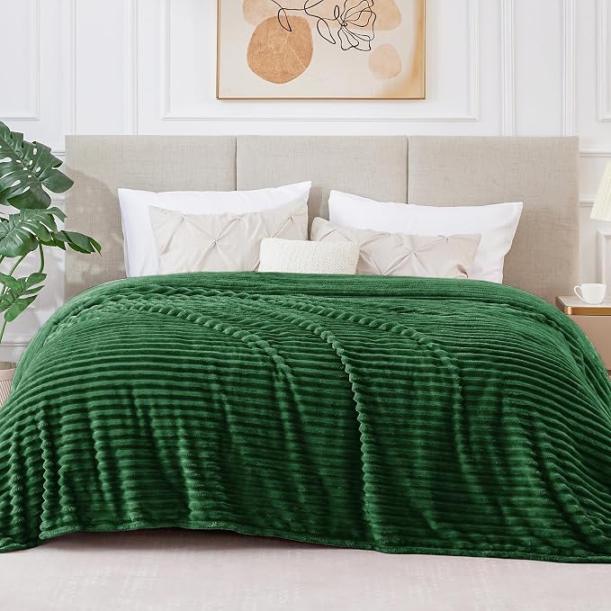 BEDELITE Ribbed Jacquard Dark Green King Size Blankets - Image 2