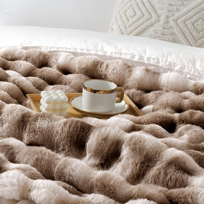 Luxury 1000GSM Faux Rabbit Fur Throw Blanket, Super Heavy Warm Cozy Brown - Image 8