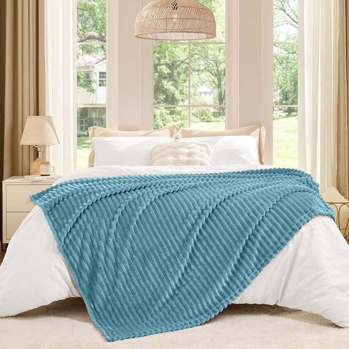 BEDELITE 3D Ribbed Washed Blue Fleece Twin Blanket - Image 6