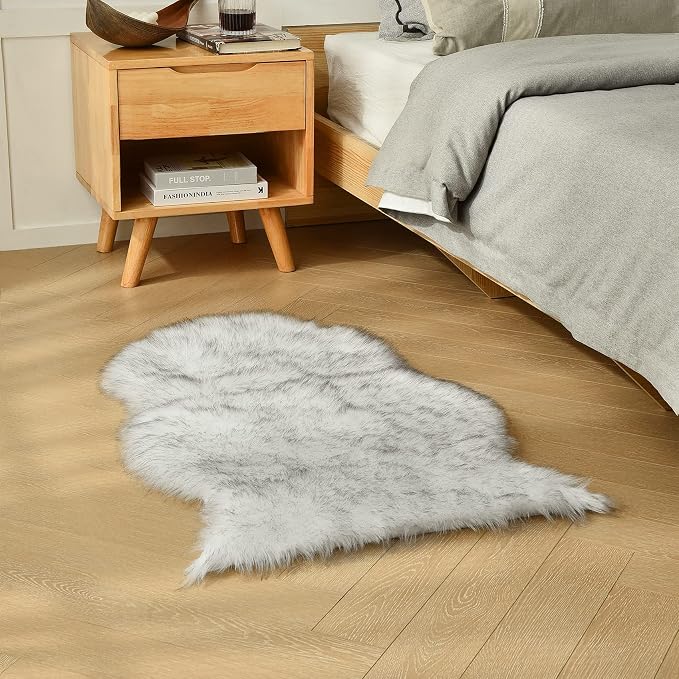 duduta White Black Faux Fur Rug 2x3 ft, Small Shag Bedside Rug Seat Covers | - Image 6