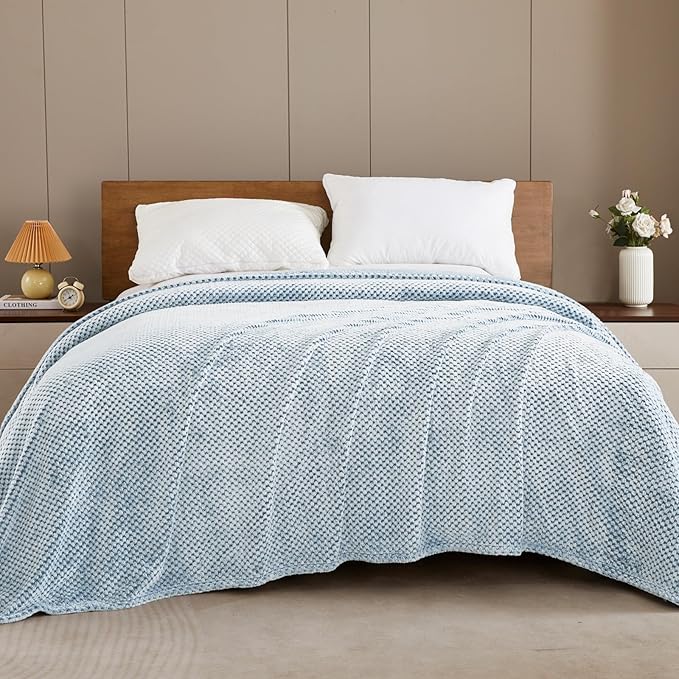 Exclusivo Mezcla Fleece Throw Blanket Extra Large, Super Soft and Warm Blankets for Couch, Sofa and Bed Waffle Textured, Cozy, Fuzzy and Lightweight (Mixed Slate Blue, 50x70 Inches)