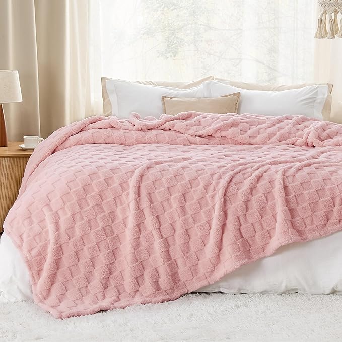 Bedsure GentleSoft Full Size Blankets - Image 5