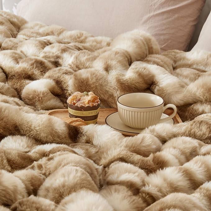 Luxury 1000GSM Rabbit Faux Fur Blanket, Super Warm Cozy Brown Blankets - Image 2