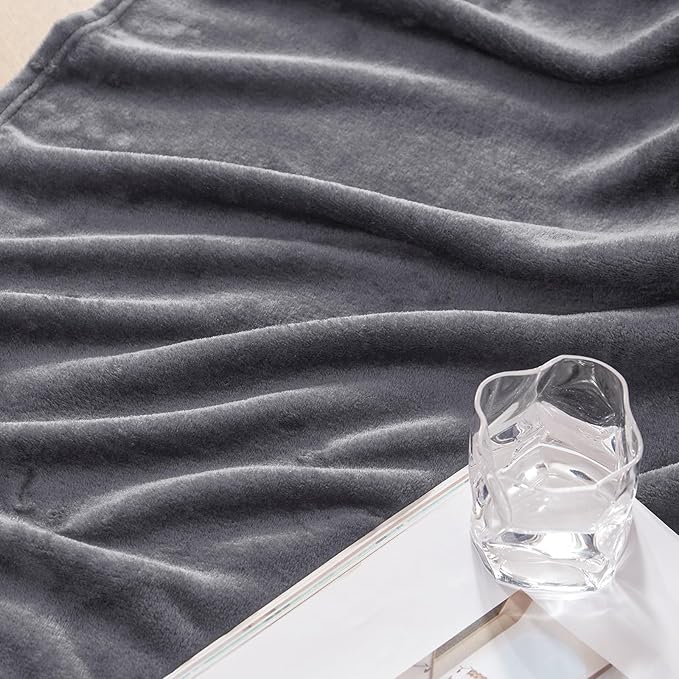 Exclusivo Mezcla Extra Large Fleece Throw Blanket for Couch, Sofa, 300GSM Super Soft and Warm Blankets, Grey Throw All Season Use, Cozy, Plush, Lightweight, 50x70 Inches