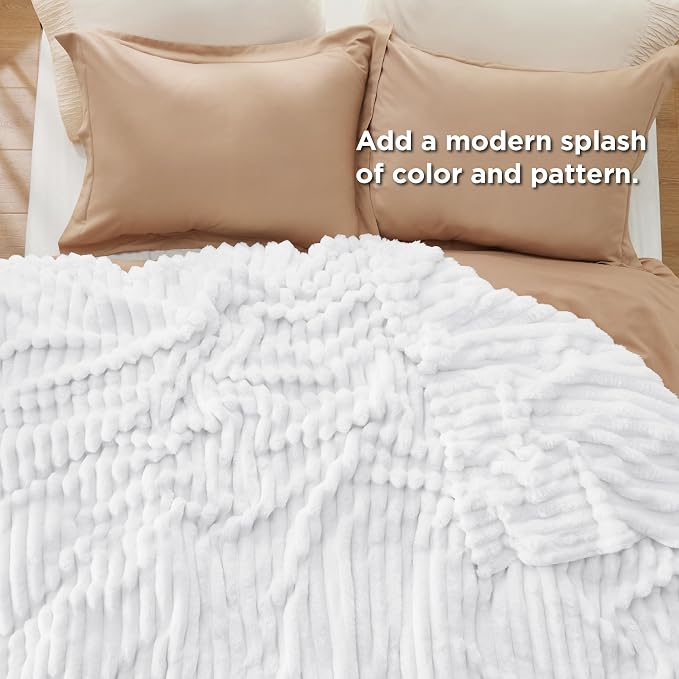 Bedsure Soft Cal King Size Blanket - Image 6