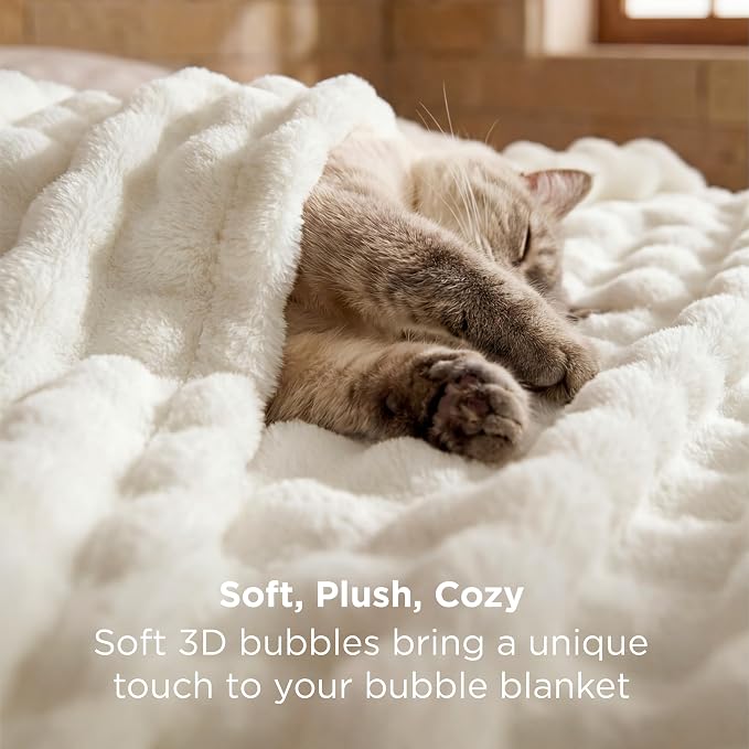 Bedsure Queen Size Blanket 3D Fleece Bubble Queen Blankets - Image 3