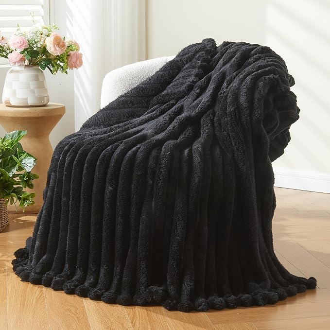 NEWCOSPLAY Fleece Ribbed Cozy Twin Blanket by NEWCOSPLAY