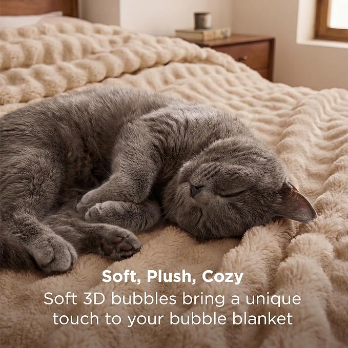Bedsure 3D Fleece Bubble Blanket - Image 3