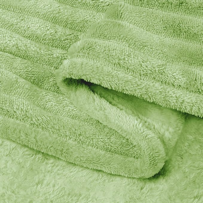 BEDELITE 3D Ribbed Jacquard Green King Size Blankets - Image 5