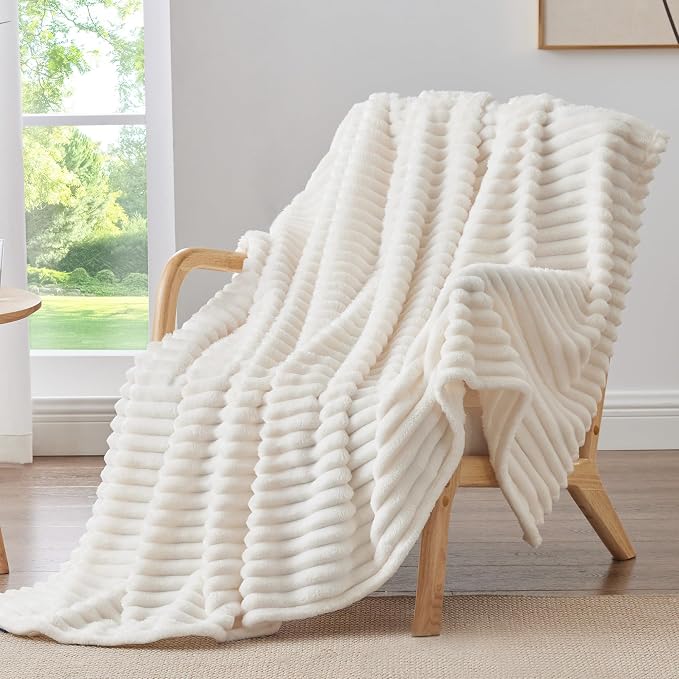 BEDELITE Ribbed Fleece Throw Blanket by BEDELITE