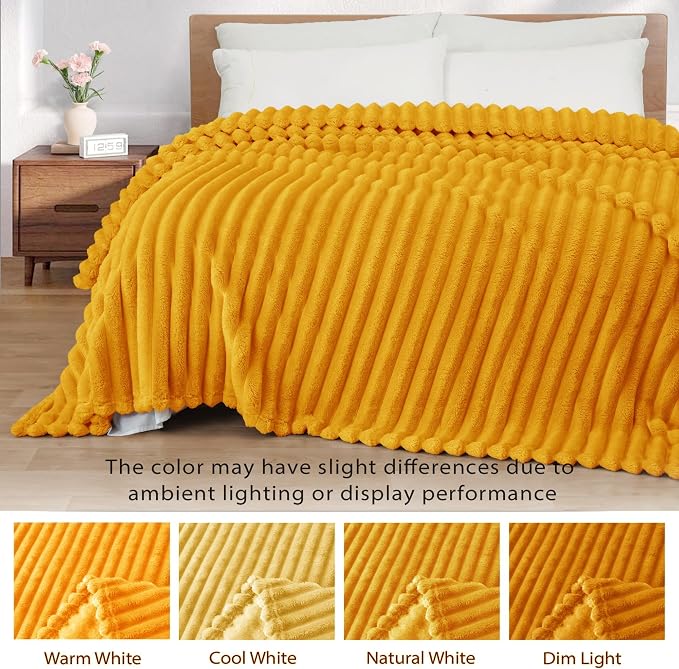 Exclusivo Mezcla Striped King Size Fleece Blanket - Image 3