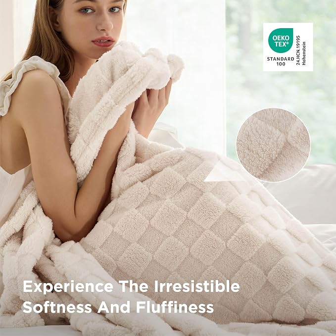Bedsure GentleSoft Full Size Blankets - Image 4