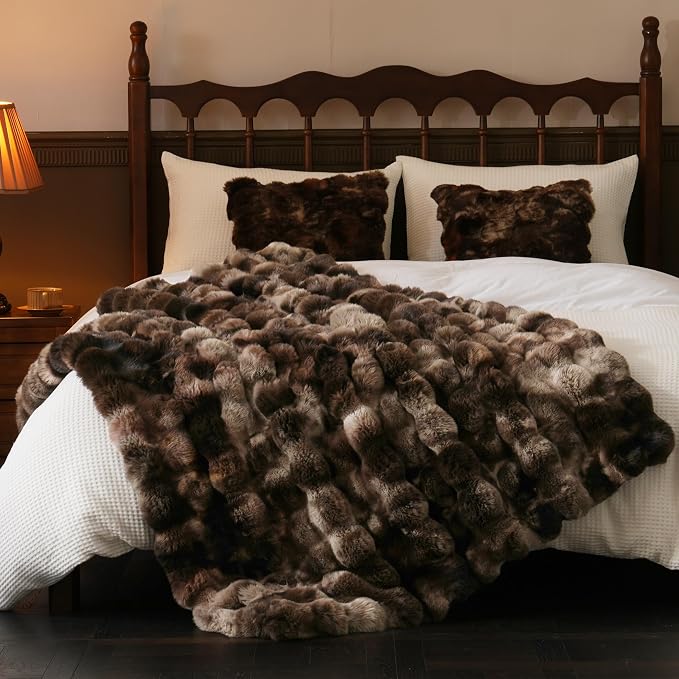 BENVWE Fluffy Faux Fur Throw Blanket - Image 5